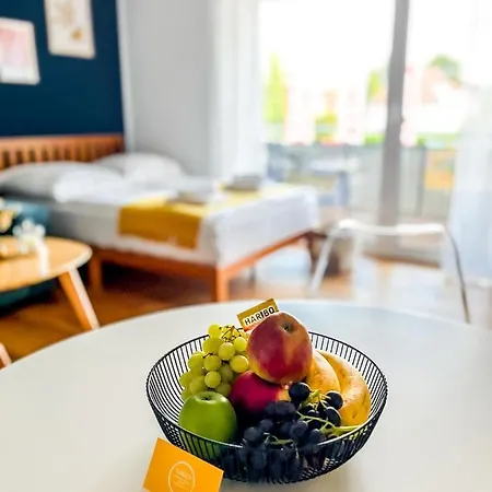 Sunset Club - Küche - Balkon - Parken Apartment Memmingen